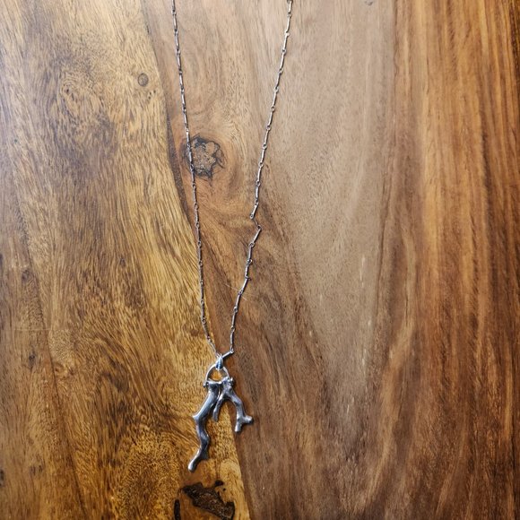 Stella & Dot Vallen Pendant Necklace - Picture 1 of 3